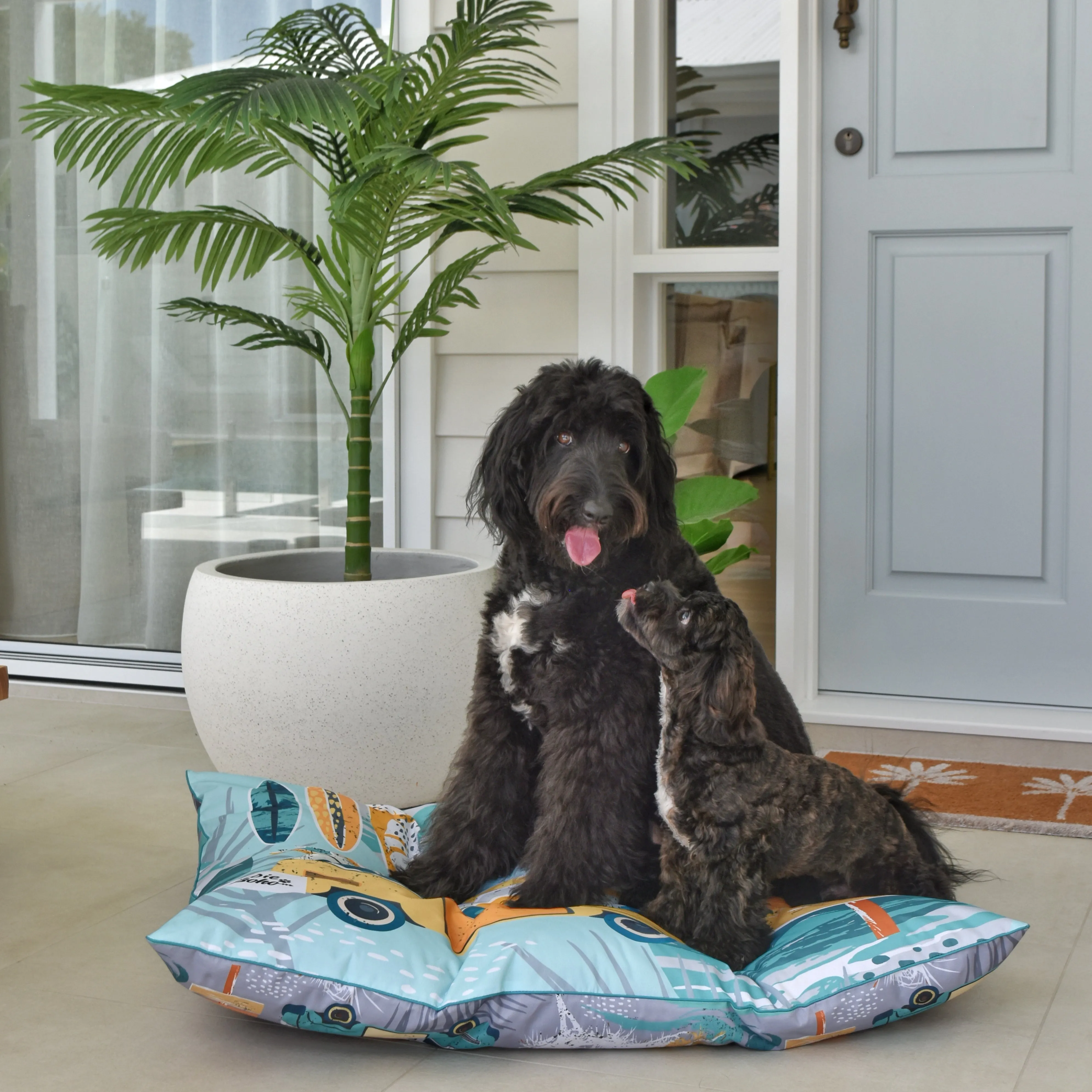 Byron Surf Water-Resistant - EXTRA LARGE Pet Bed