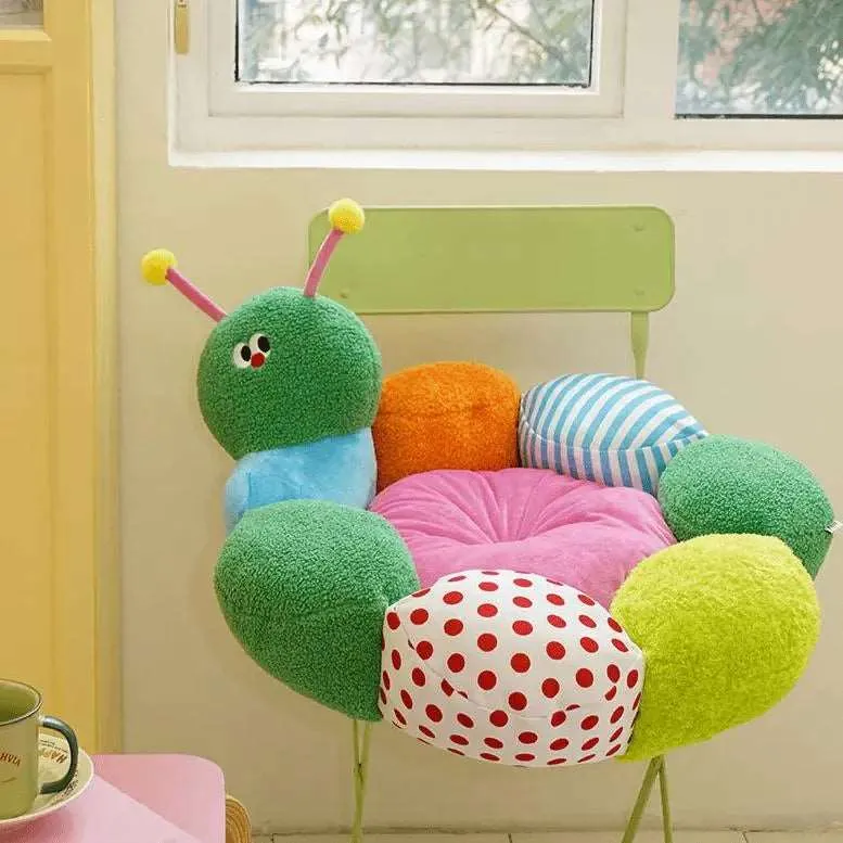 Cozy Green Caterpillar Pet Bed - Comfortable and Fun Sleep Solution for Pets