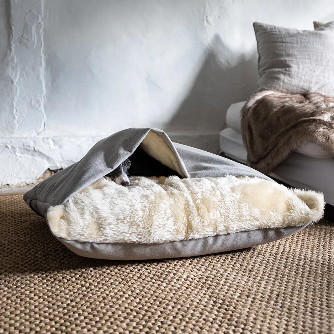 Luxe Dog Snuggle Bed in Faroe