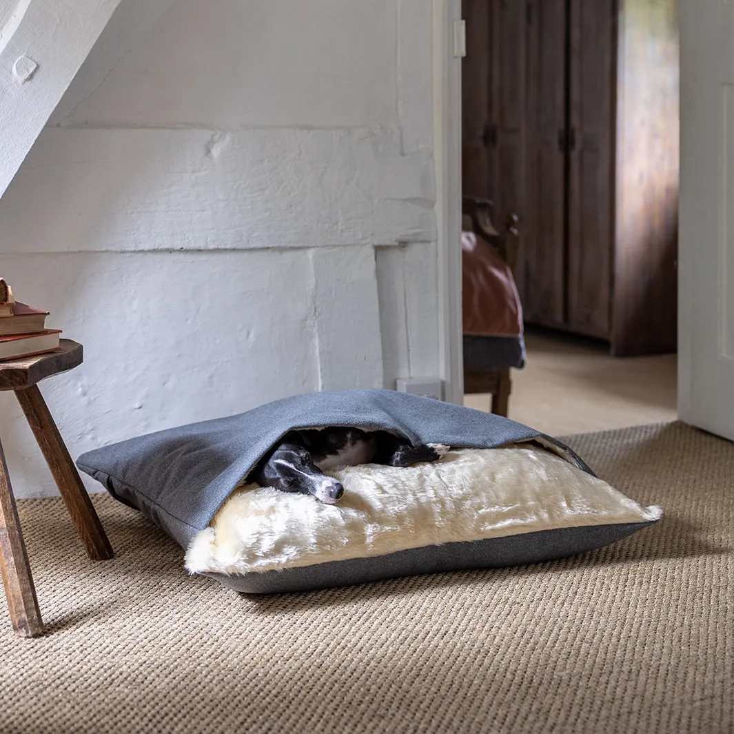 Luxe Dog Snuggle Bed in Faroe